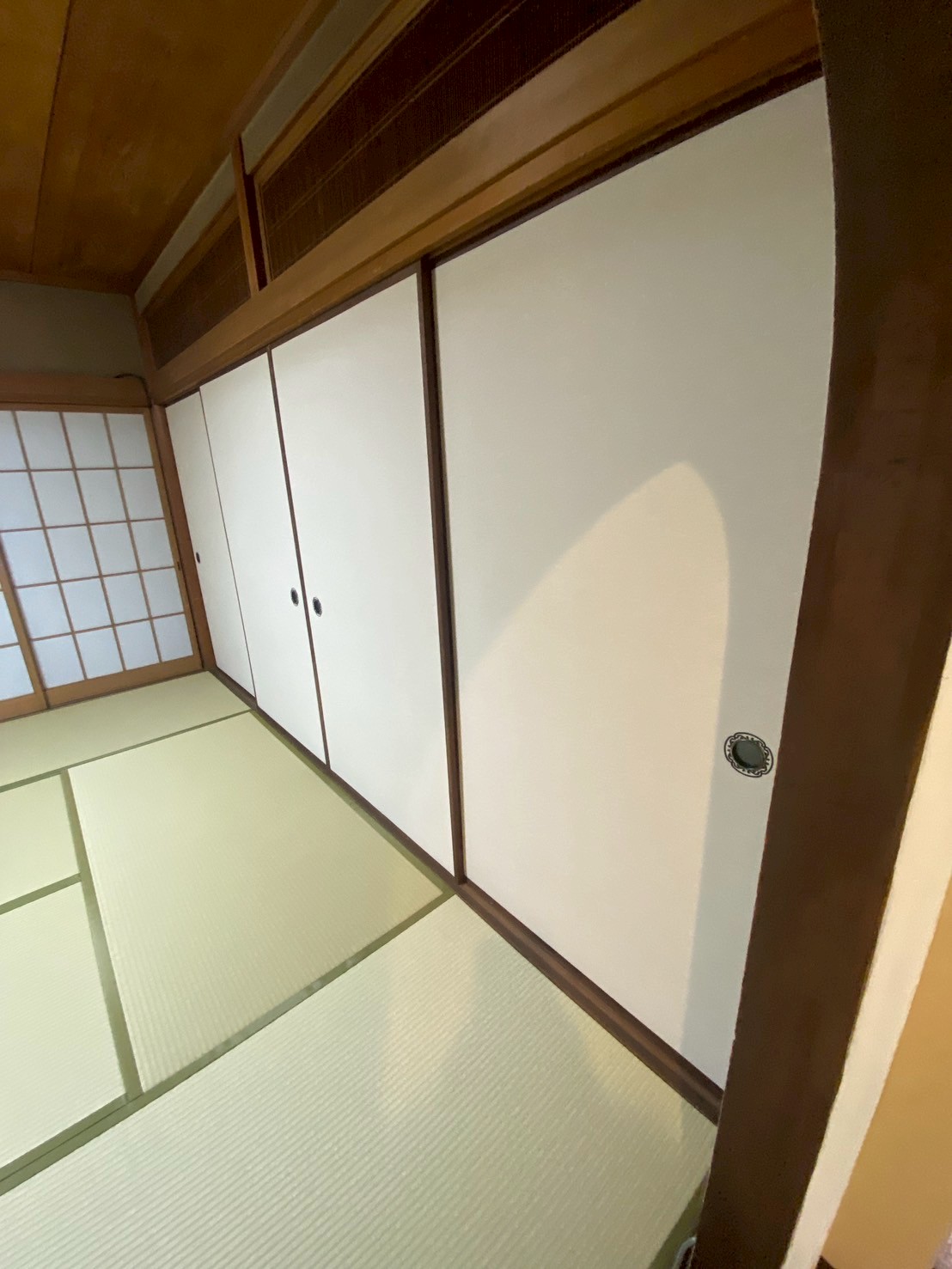 Read more about the article 畳新調・襖貼替工事